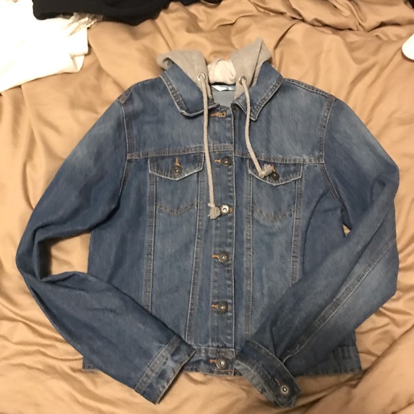 Women’s jean jacket - Picture 2 of 3